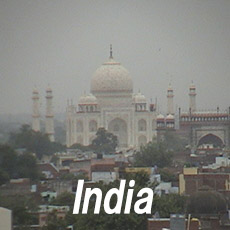 インド